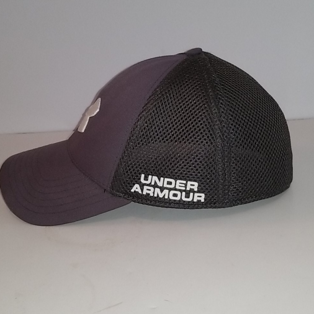 Under Armour gray driver golf hat - Picture 5 of 8